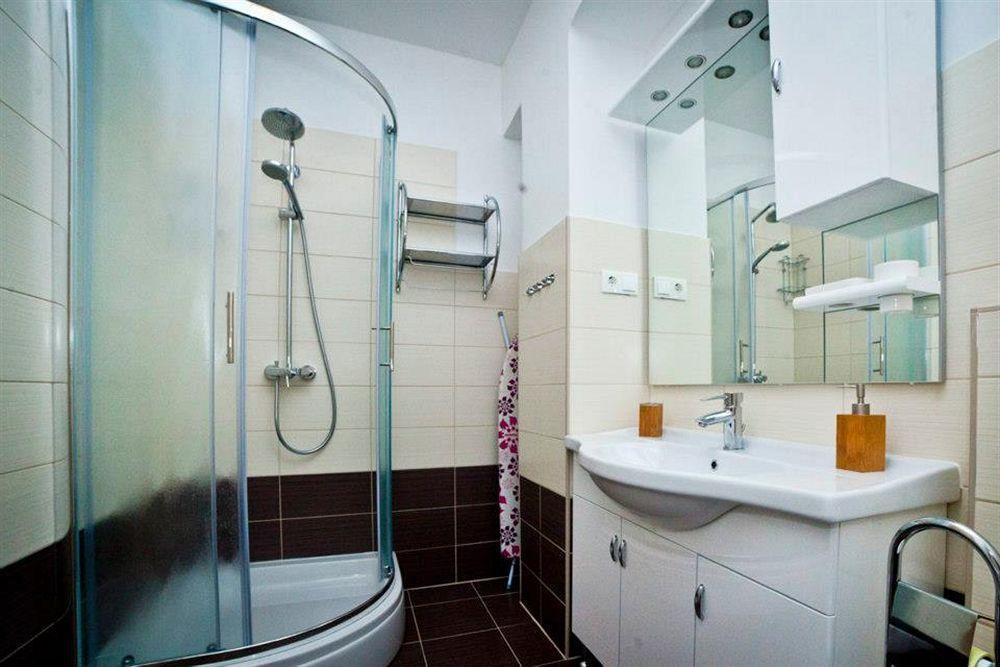 Split Apartments Peric ภายนอก รูปภาพ