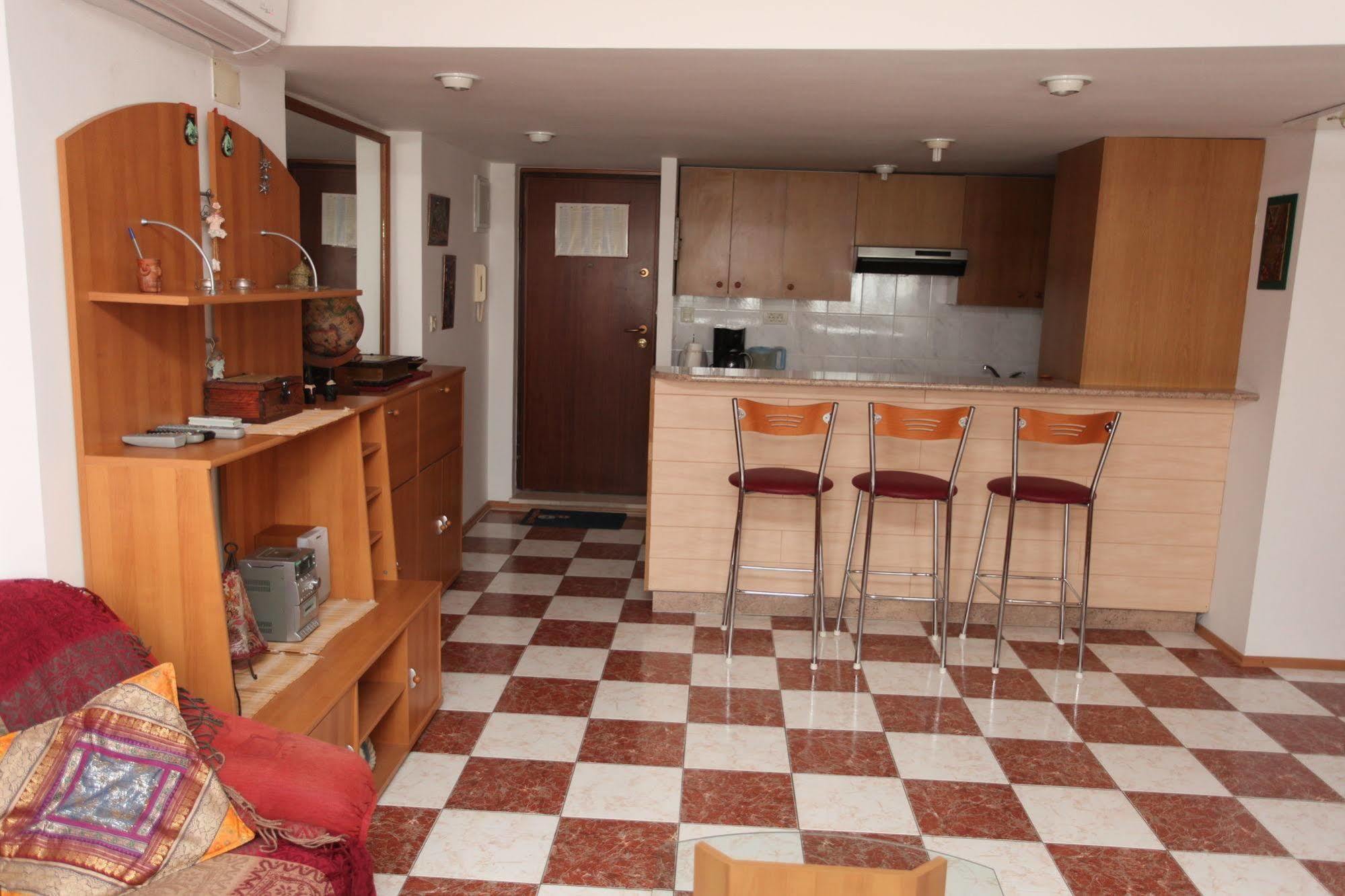 Split Apartments Peric ภายนอก รูปภาพ